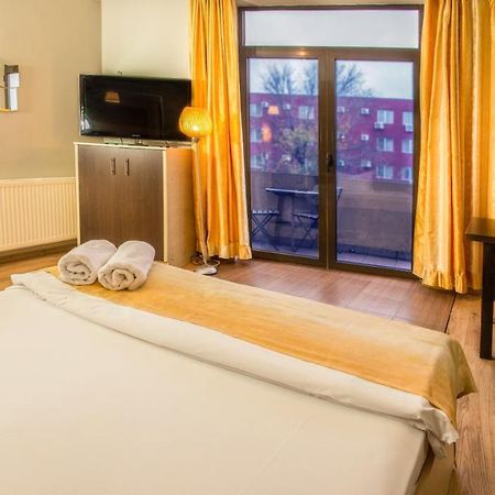 Hotel Eos บูคาเรสต์ ภายนอก รูปภาพ